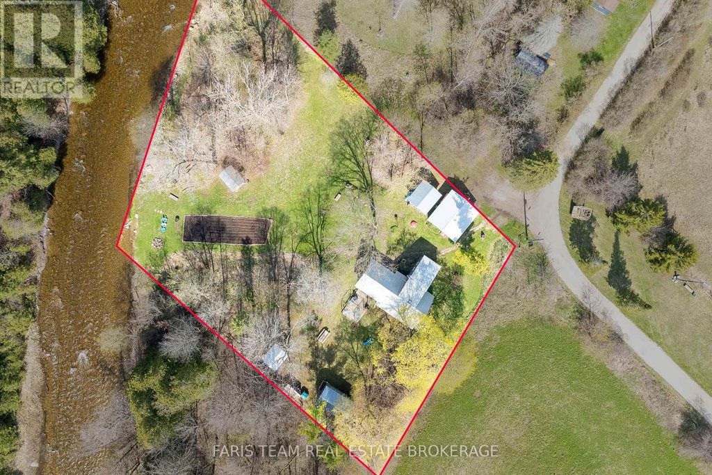 7237 6/7 Sideroad Nottawasaga, Clearview