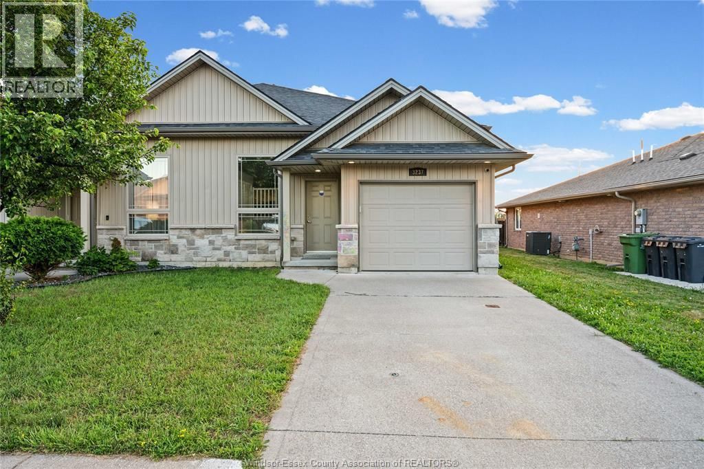 3237 Seville, Windsor