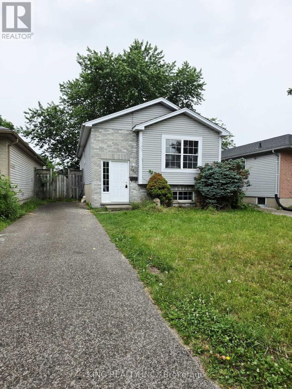 322 Fleming Drive, London East (east D)