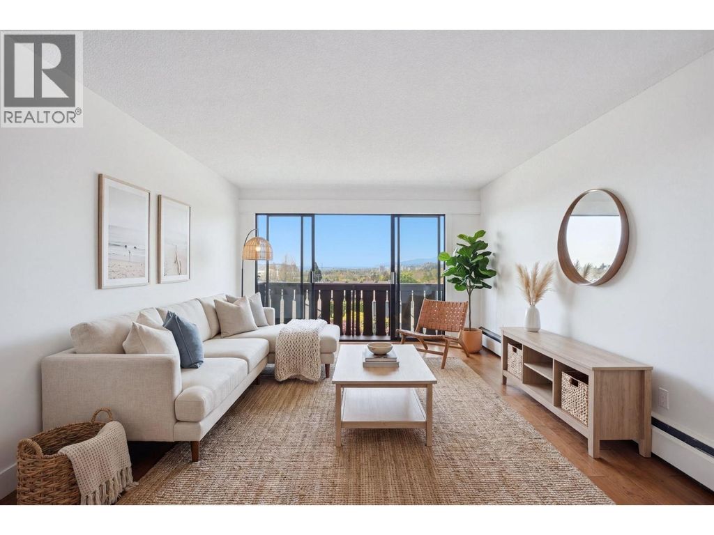 314 1345 Chesterfield Avenue, North Vancouver