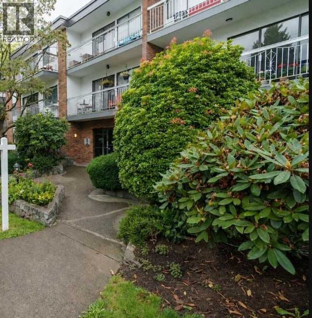 103 1950 W 8th Avenue, Vancouver