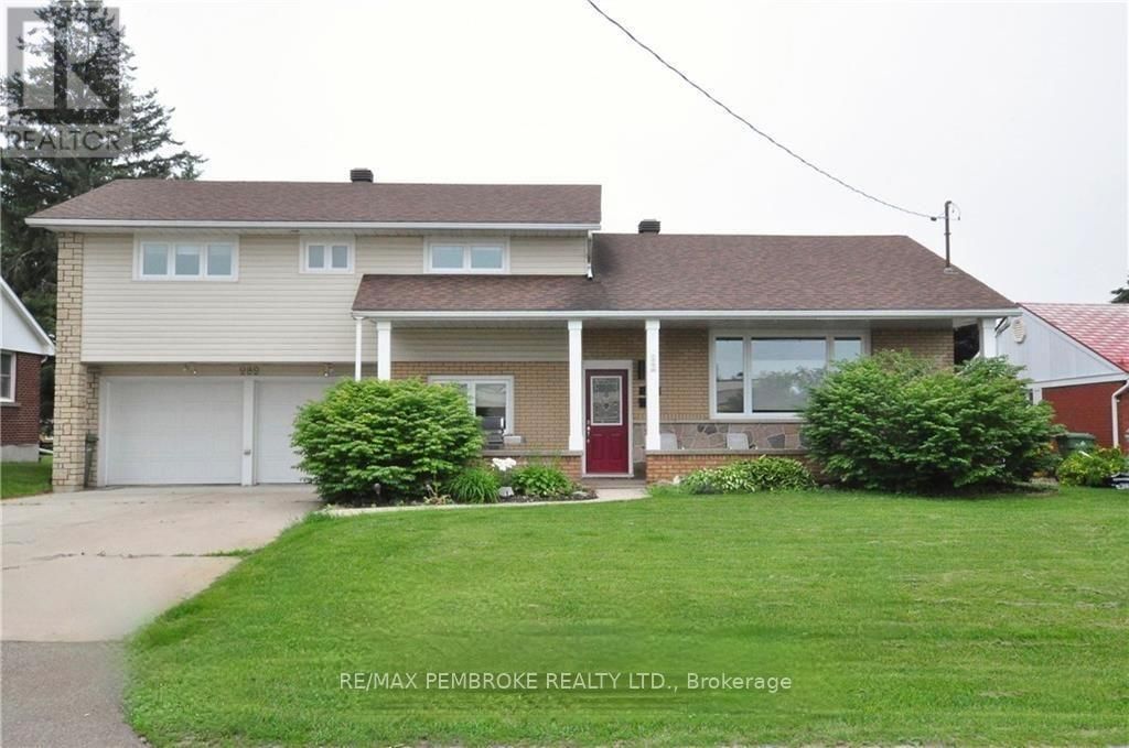 282 Clemow Avenue, Pembroke