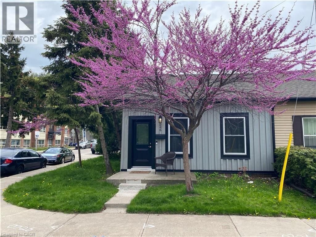 246 Forest Avenue, Hamilton