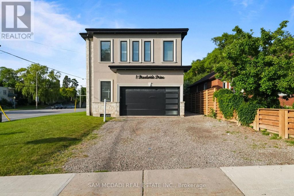 1 Brookside Drive, Mississauga (streetsville)