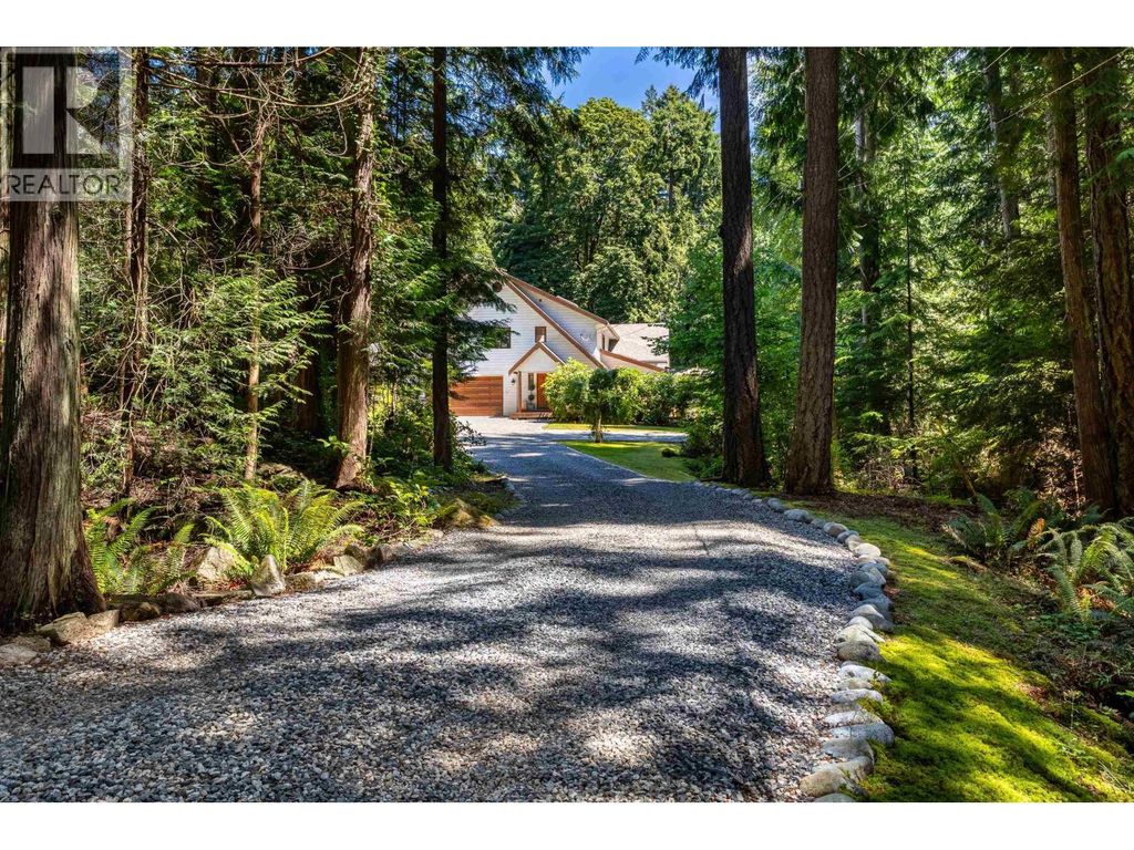 1484 Henderson Avenue, Roberts Creek