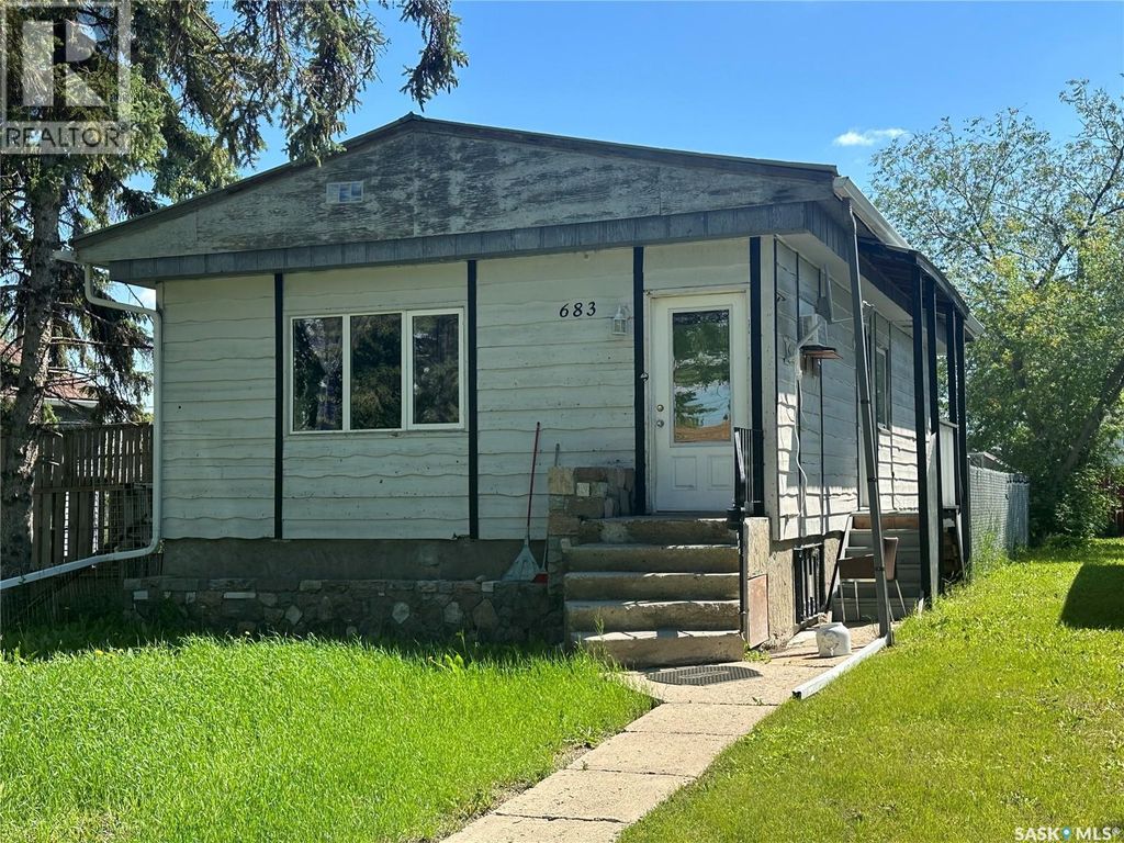 683 Athol Street, Regina