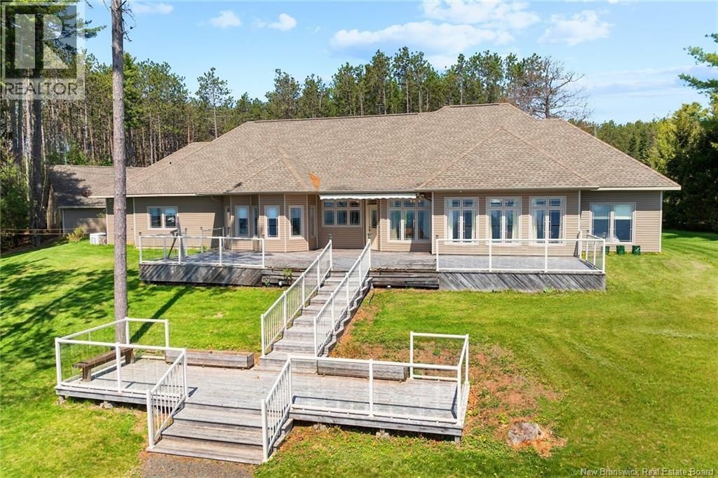 2990 Route 690, Sypher Cove