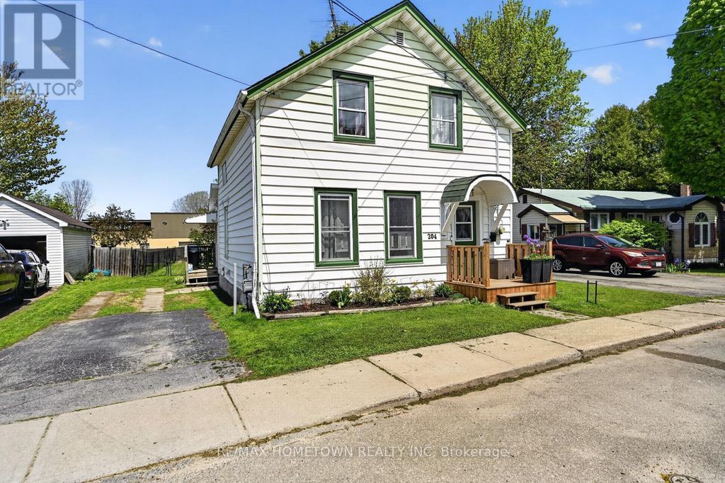 204 Wood Street E, Prescott