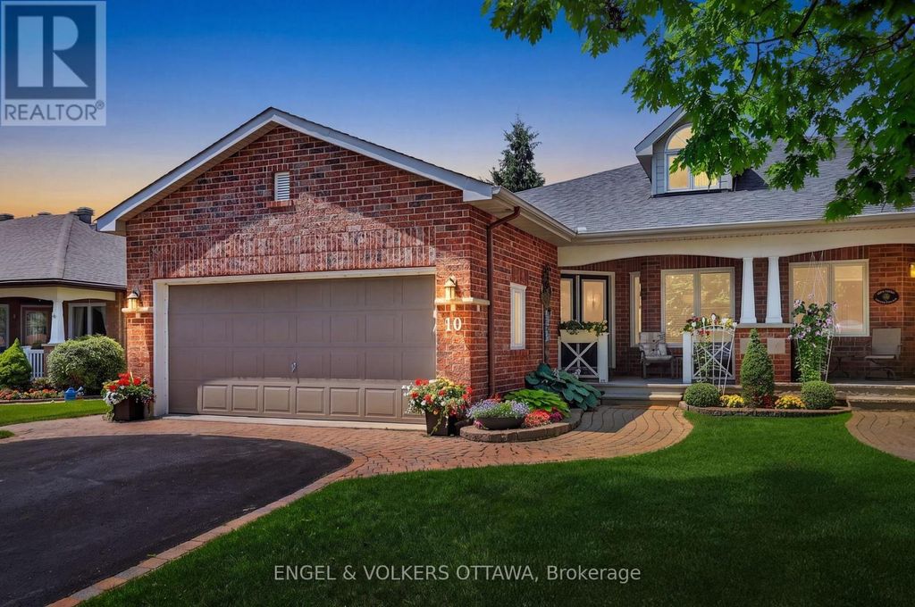 10 Waterthrush Crescent, Ottawa