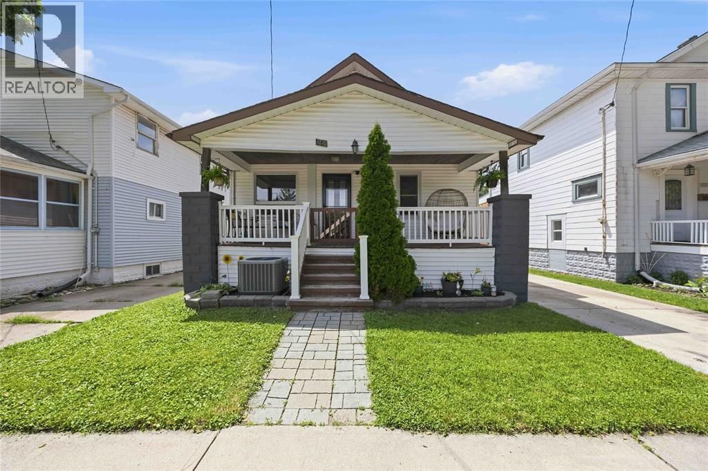 251 Harkness Street, Sarnia