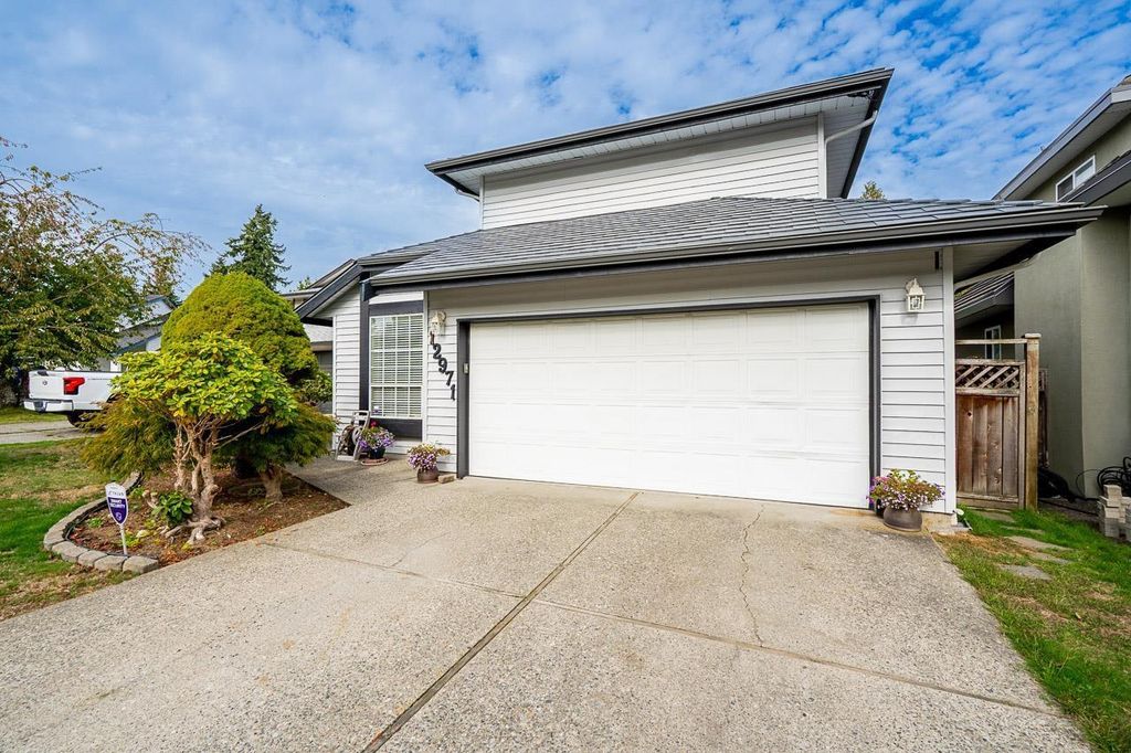 12971 66b Avenue, Surrey