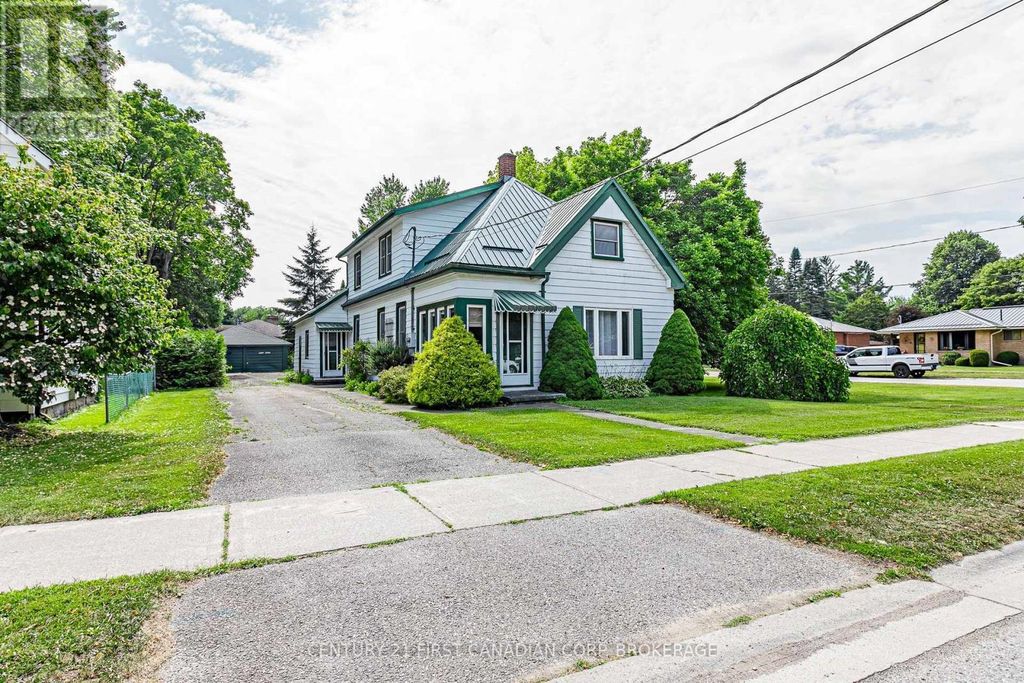 143 George Street, Zorra (thamesford)