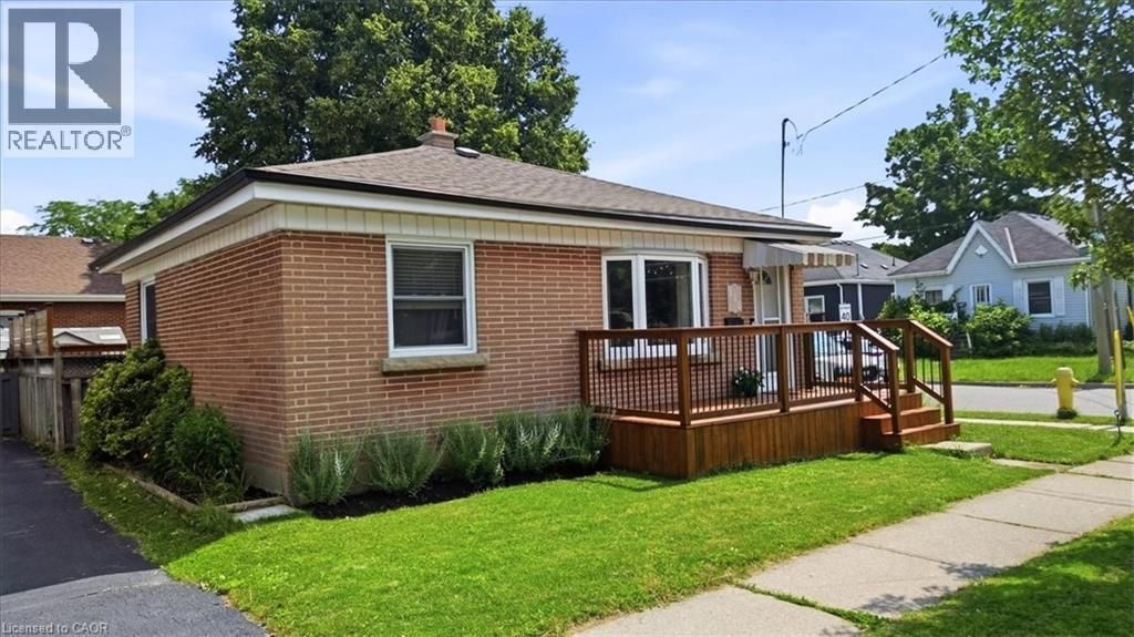 166 Catharine Avenue, Brantford