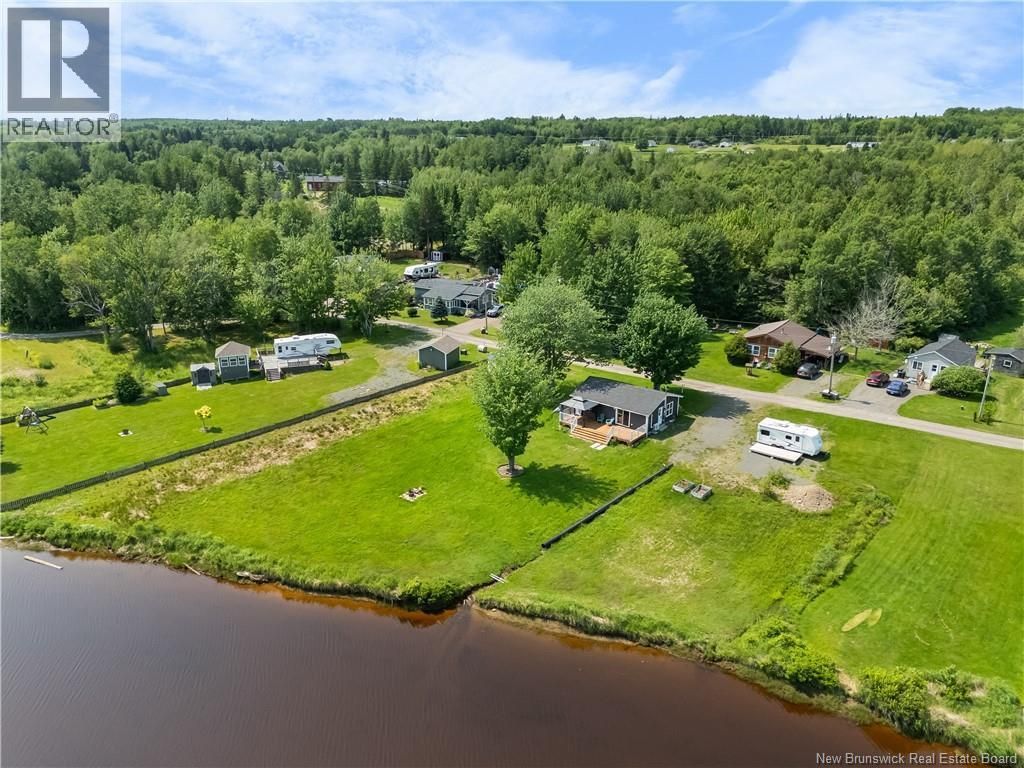 123 Albert Road, Notre-Dame