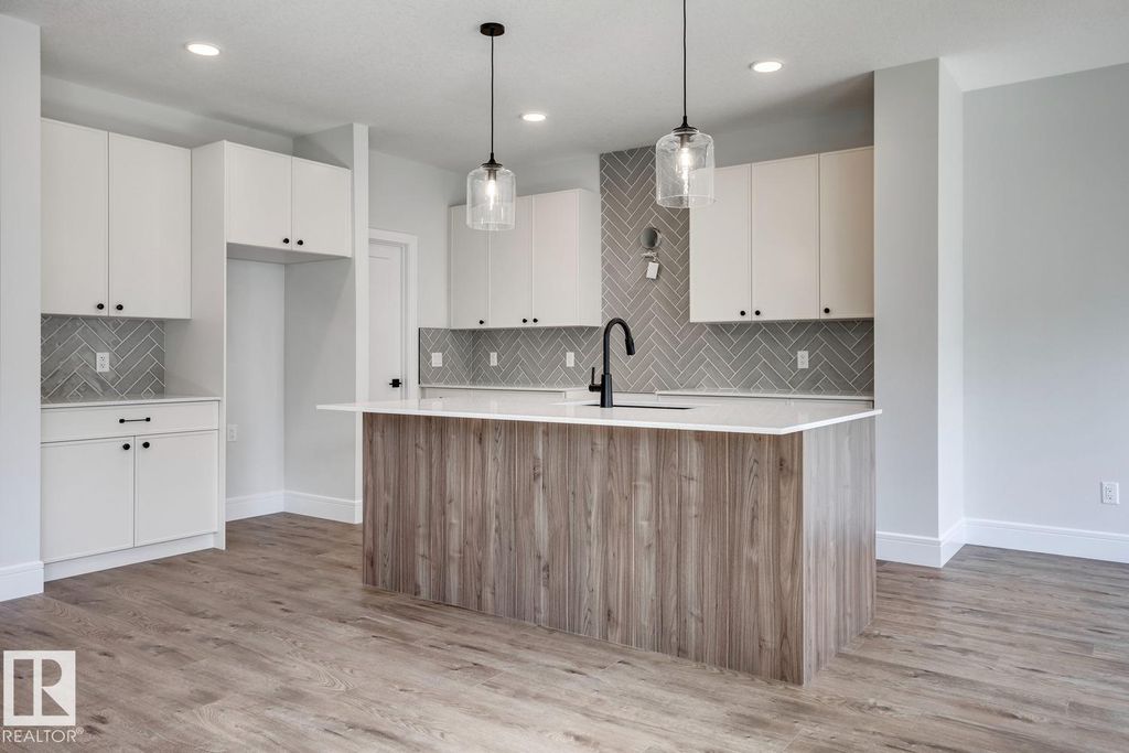 13 Scoria Wd, Fort Saskatchewan
