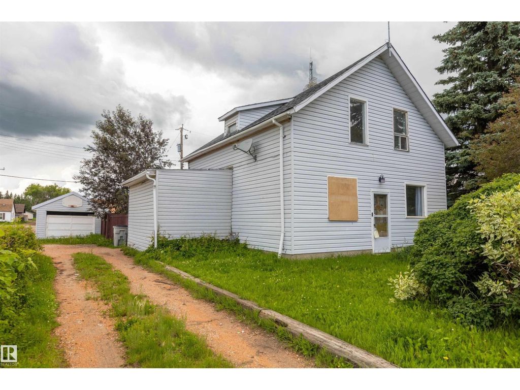 5016 49 St, Legal