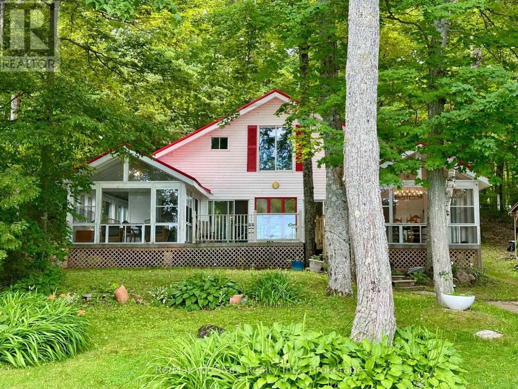 38 Dewey's Island, Kawartha Lakes (somerville)