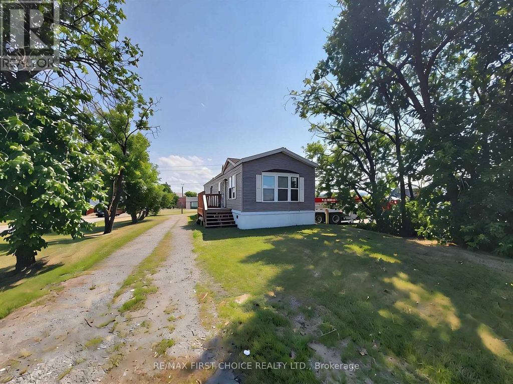 75 Coral Street, Emo (tb-402)