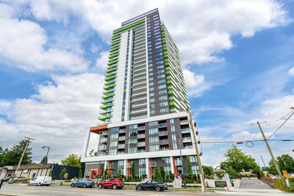 1804 10428 Whalley Boulevard, Surrey