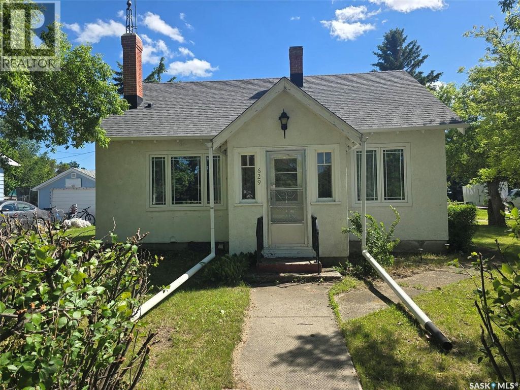 629 Nina Street, Broadview