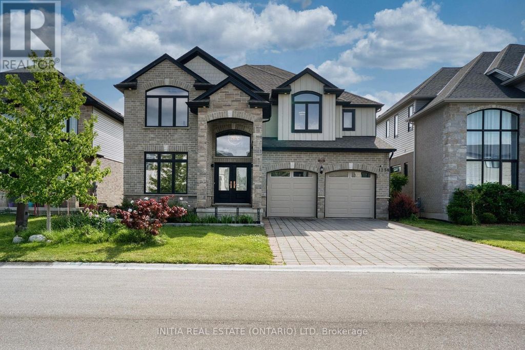 1258 Silverfox Drive, London North (north S)