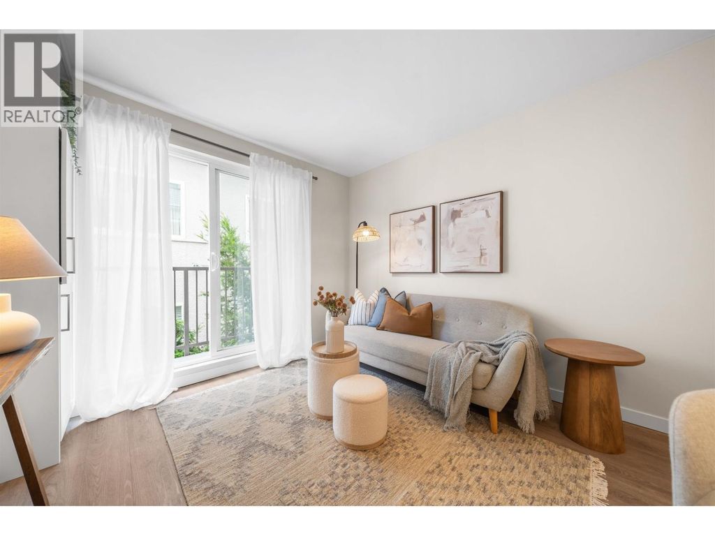 210 2234 W 1st Avenue, Vancouver