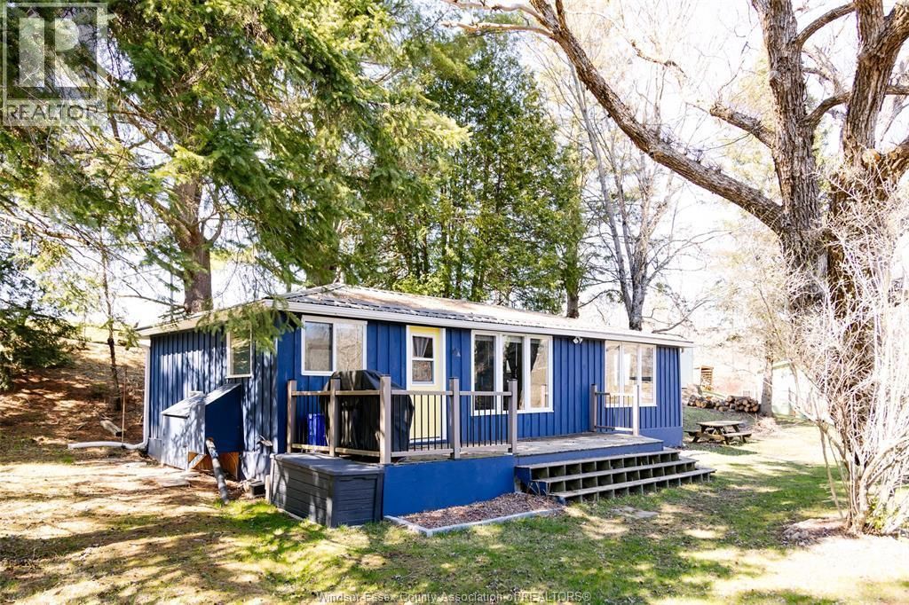 4228 Deep Bay Road, Minden