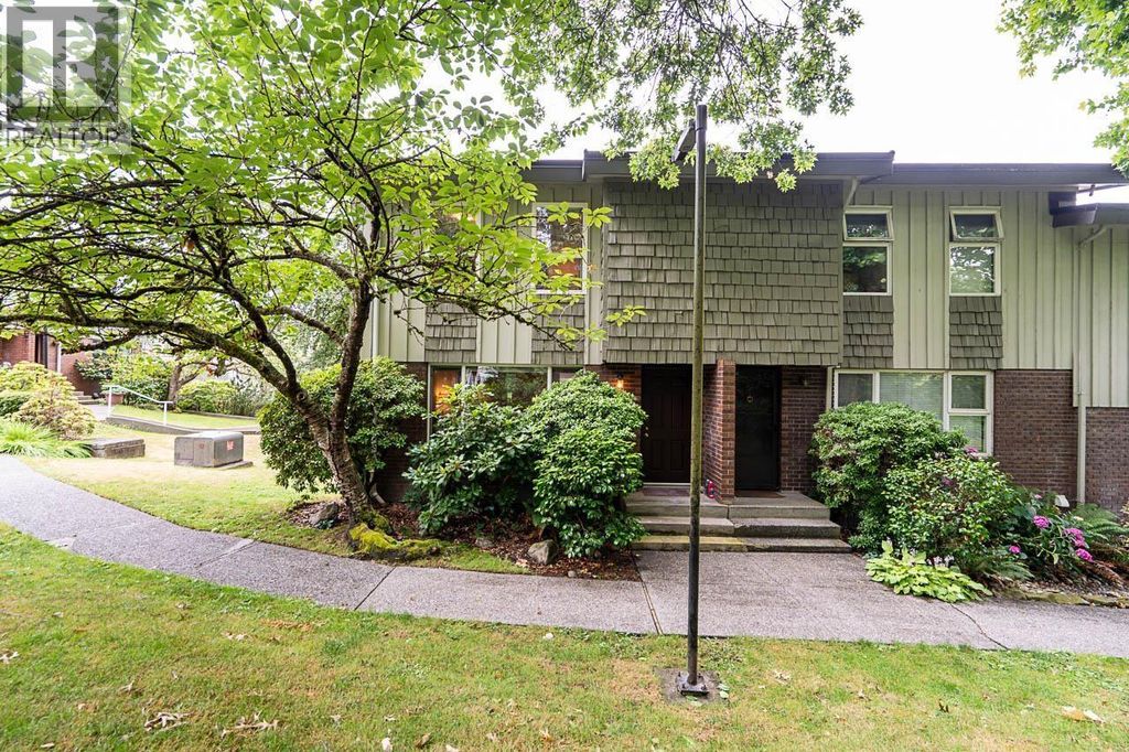 130 9061 Horne Street, Burnaby