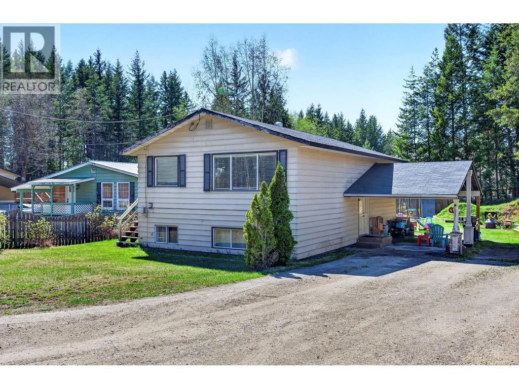 509 Clearwater Valley Road, Clearwater