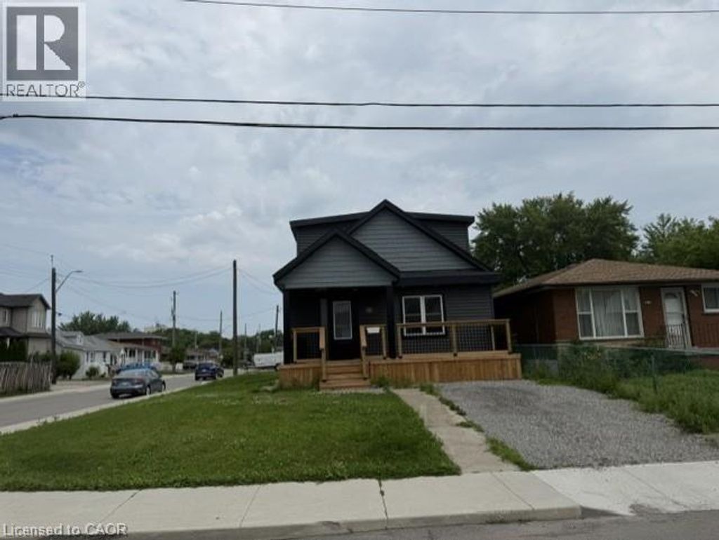 1239 Dunsmure Road, Hamilton