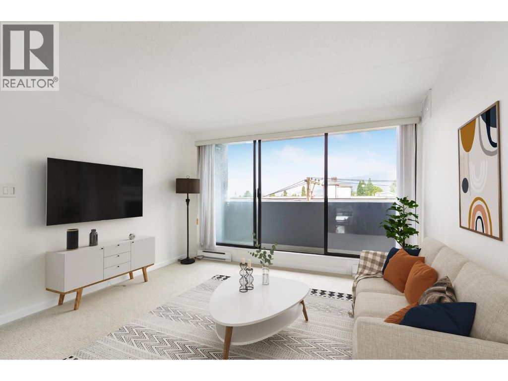 406 110 W 4th Street, North Vancouver