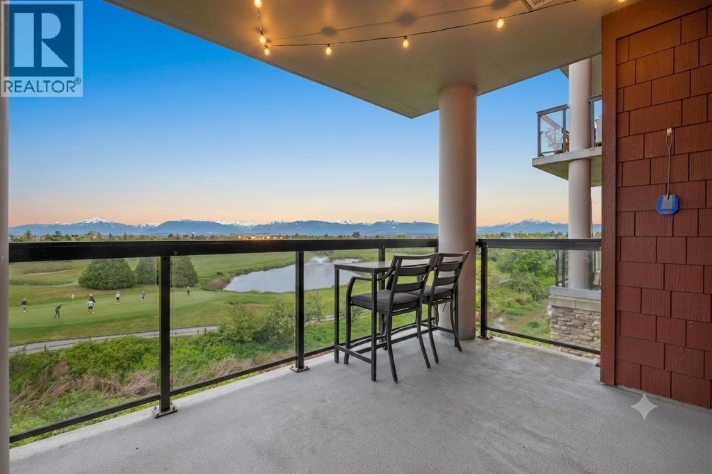 307 5011 Springs Boulevard, Tsawwassen