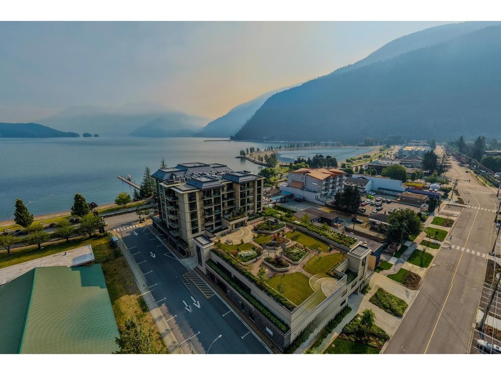 702 120 Esplanade Avenue|harrison Hot Springs, Harrison Hot Springs