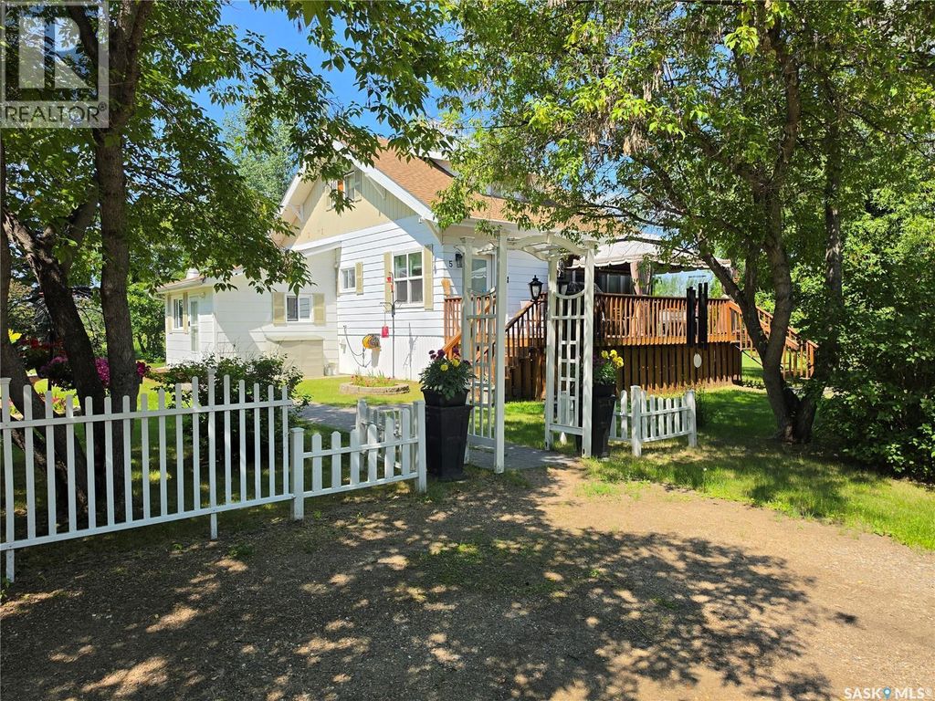 5 Olson Avenue, Meadow Lake Rm No.588