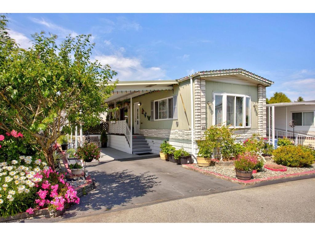 23 15875 20th Avenue, Surrey