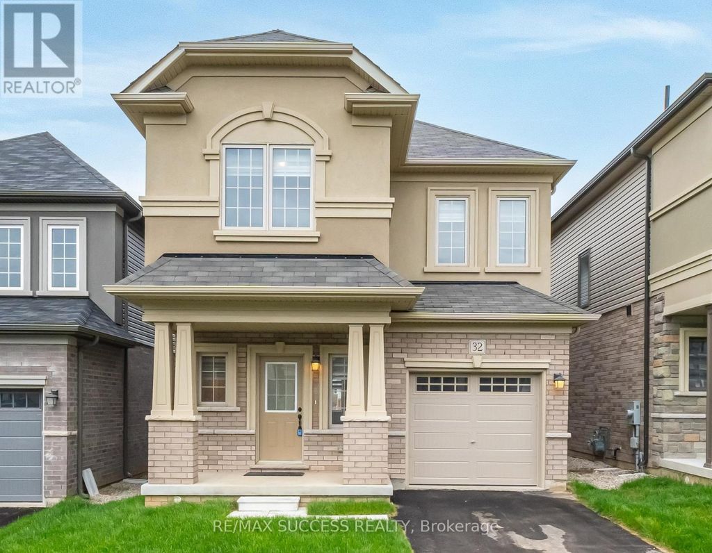 32 George Brier Drive W, Brant (paris)