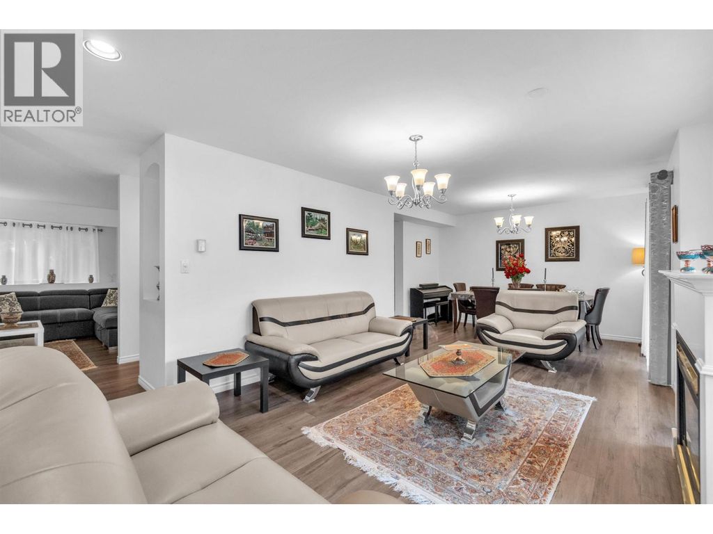 5 2382 Parkway Boulevard, Coquitlam