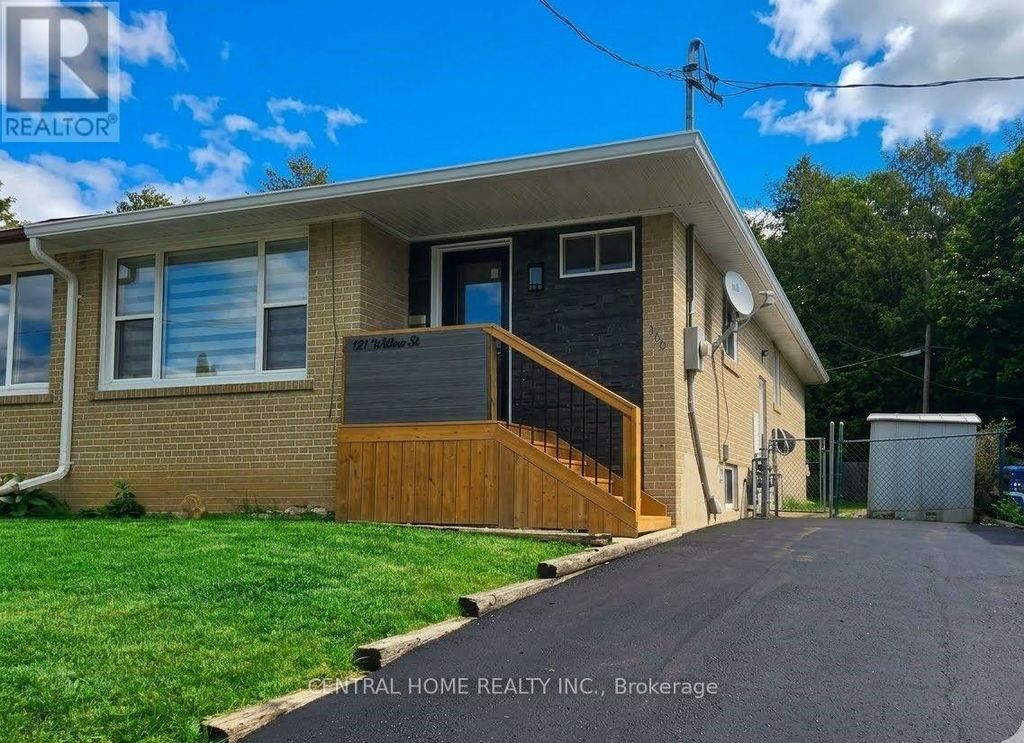 137 Willow Lane, Newmarket (bristol-London)