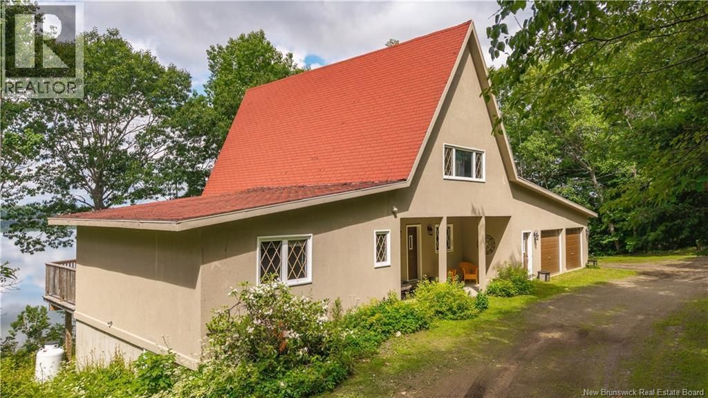 178 Hills Point Road, Oak Bay