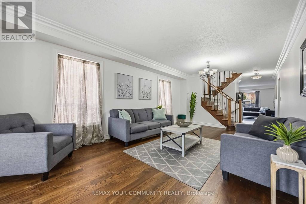 56 Hirst Avenue, Georgina (keswick South)