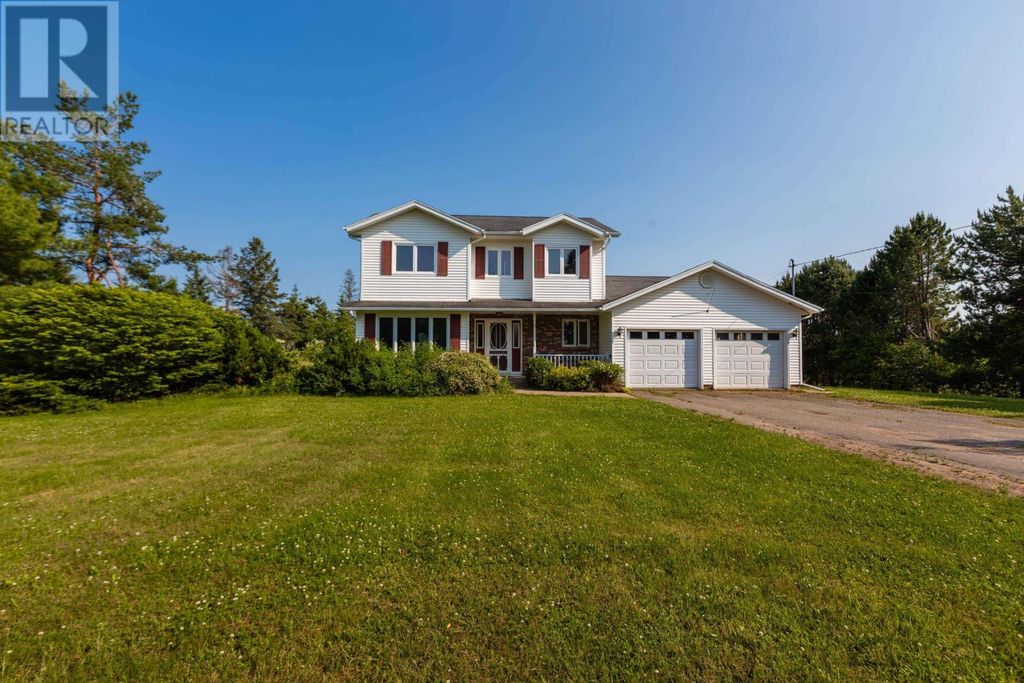 651 Valleyfield Road, Montague