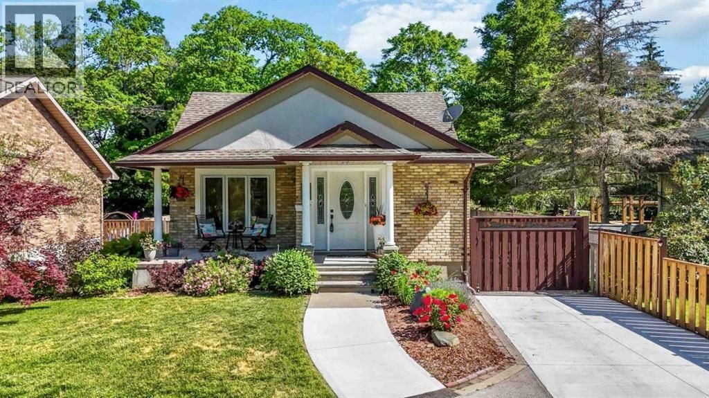 1226 Lakeshore Road, Sarnia