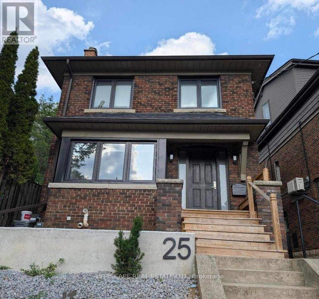 25 Oswald Crescent, Toronto (mount Pleasant West)