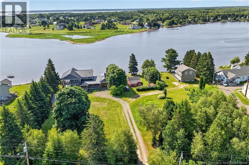 61 Wd Fougere, Shediac Bridge