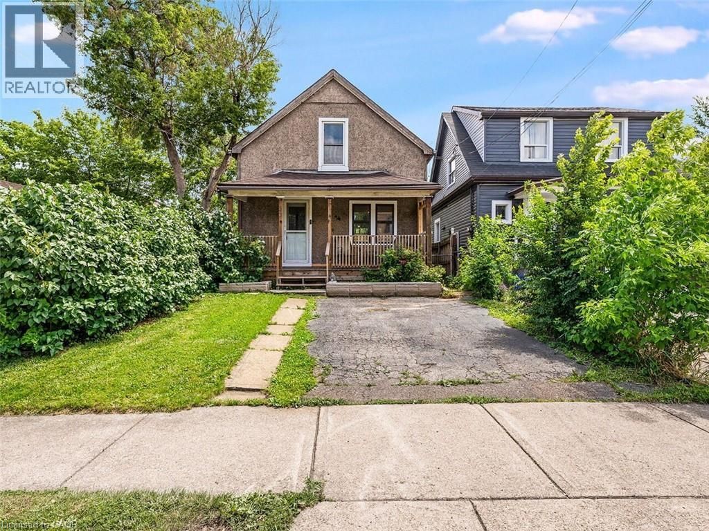 52 Stapleton Avenue N, Hamilton