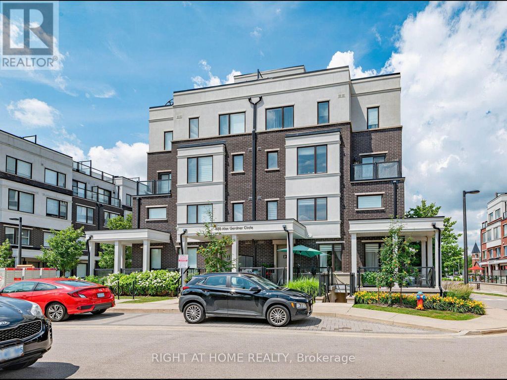 86 - 400 Alex Gardner Circle, Aurora (aurora Village)