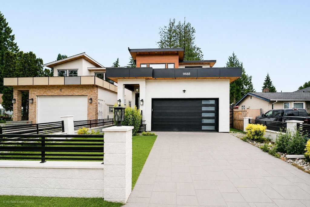 11688 96 Avenue, Delta