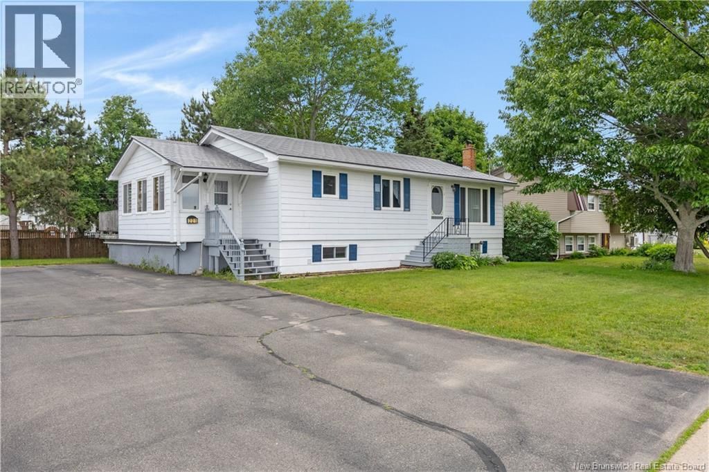 221 Magnolia Avenue, Sussex