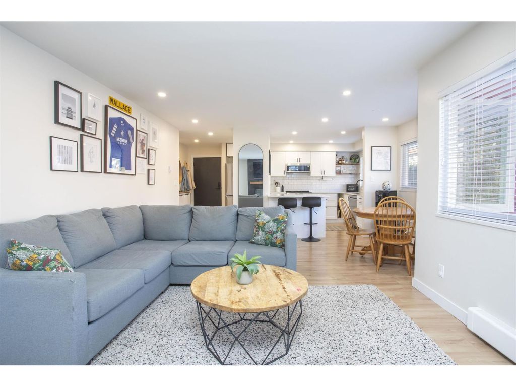 202 1381 Martin Street, White Rock