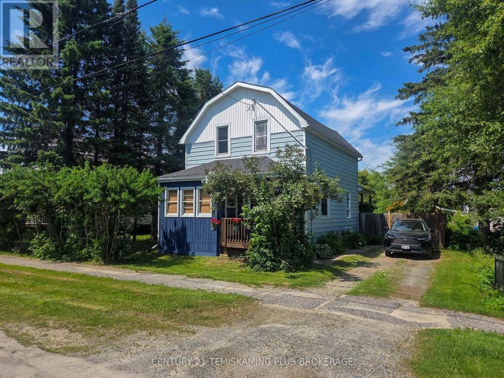 75 Fifth Avenue, Englehart